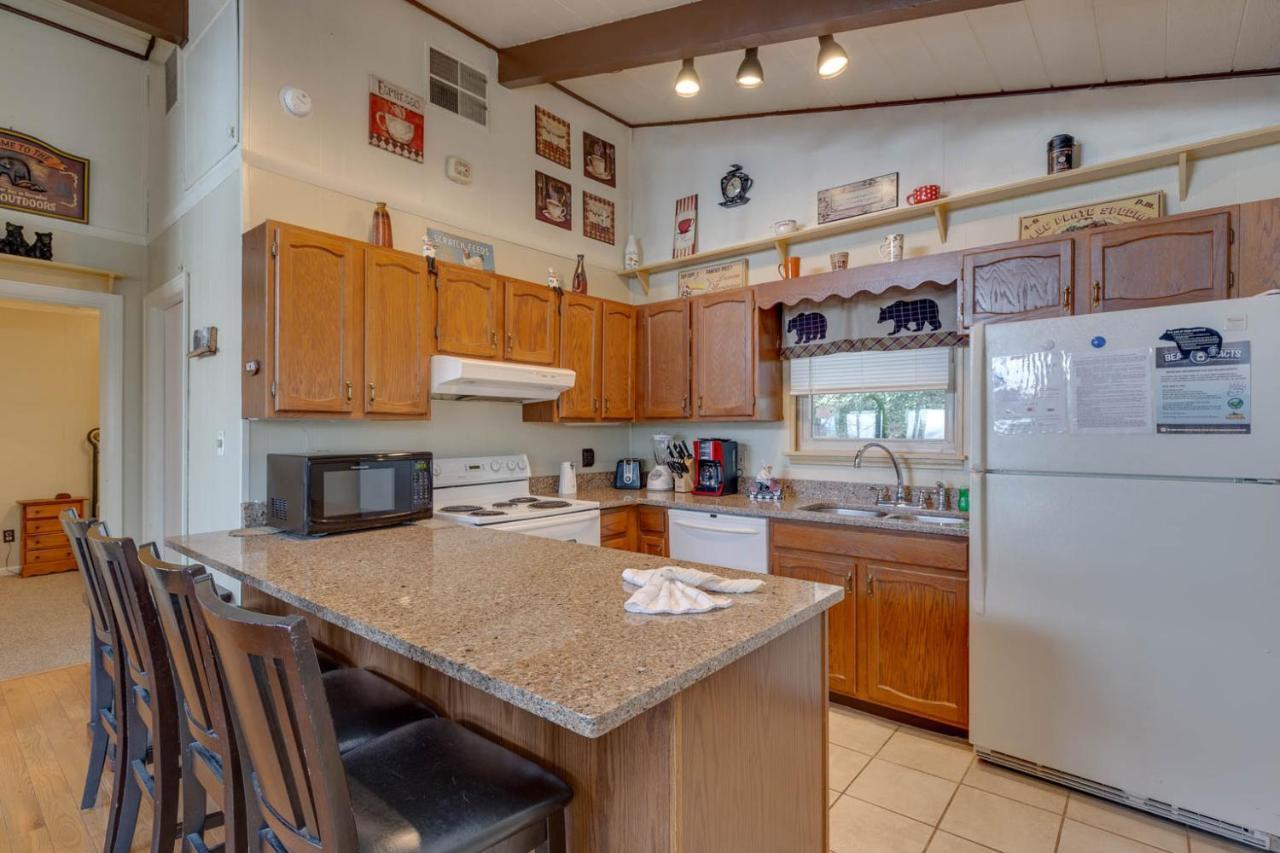 Bear View Chalet, 3 Bedroom, Pool, Pets, Arcades, Wifi, Hot Tub, Sleeps 12 Gatlinburg Buitenkant foto
